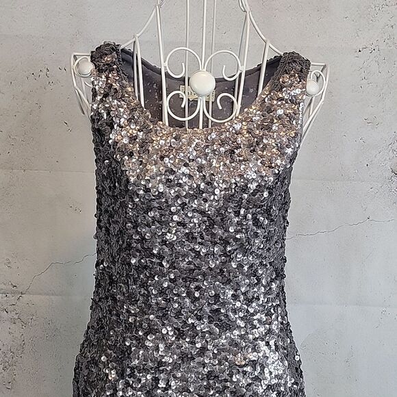 Amber Blue sleeveless sequined mini party dress Women's Size S - Picture 2 of 12